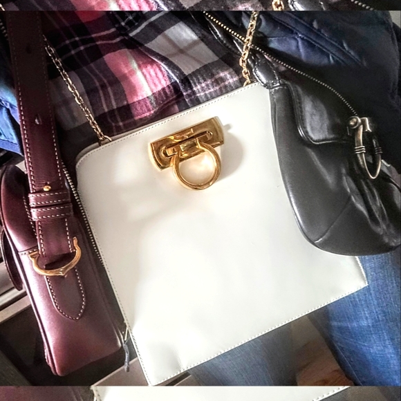 Meet your Posher, RJ - Picture 6 of 7